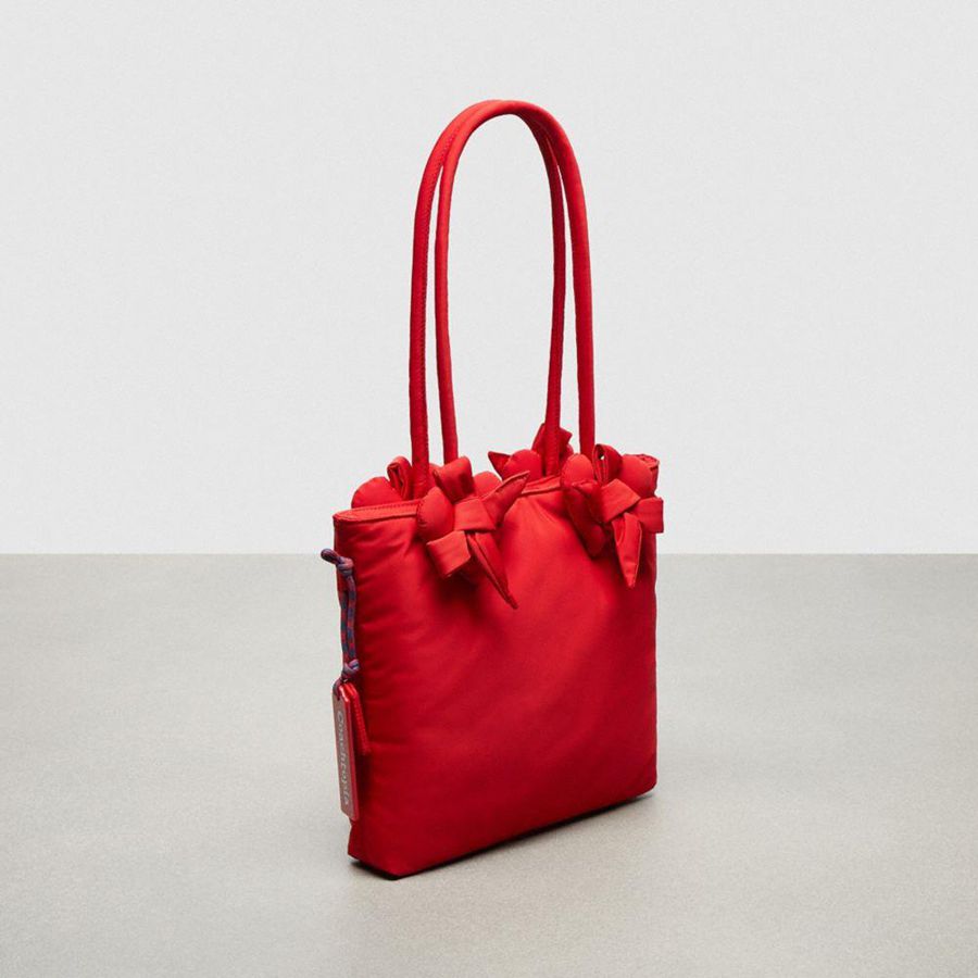 Bolso Tote COACH Topia Loop Small Tote In Recycled Polyester With Heart Appliqué Mujer Rojos | YECK-46581