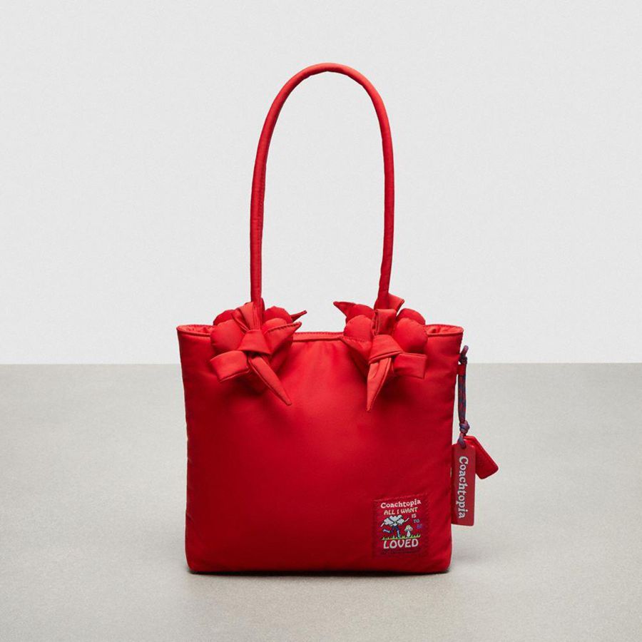 Bolso Tote COACH Topia Loop Small Tote In Recycled Polyester With Heart Appliqué Mujer Rojos | YECK-46581