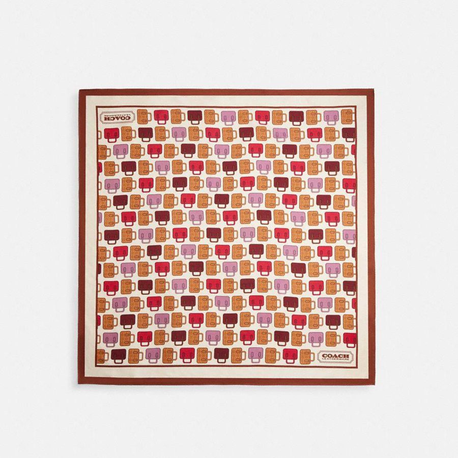 Bufanda COACH Trompe L'oeil Bag Print Silk Square Mujer Marrom | AHSK-65047